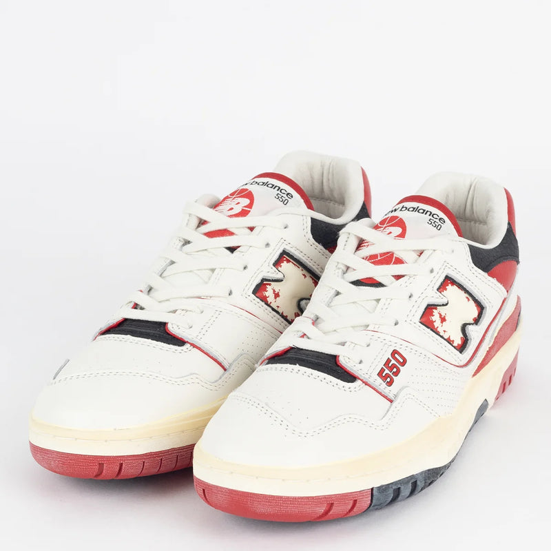 Tênis New Balance 550 Sea Salt Red