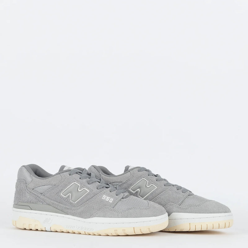 Tênis New Balance 550 Cinza