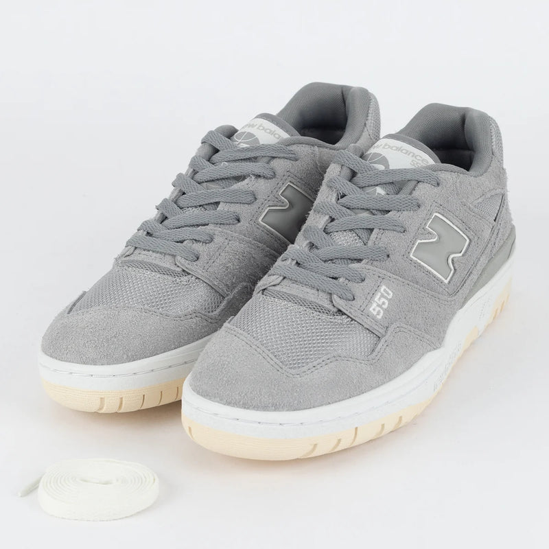 Tênis New Balance 550 Cinza