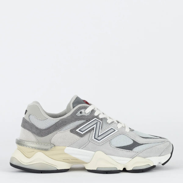 Tênis New Balance 9060 Cinza Branco