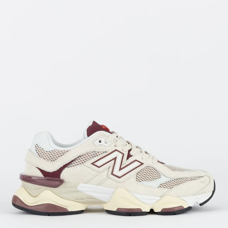 Tênis New Balance 9060 Bege Bordo